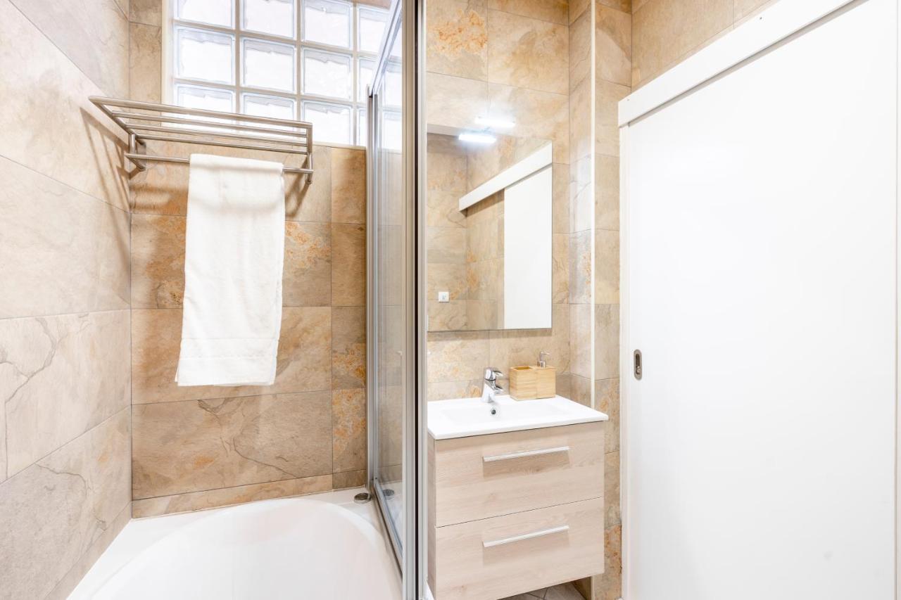 Apartamento 1º De Maio 塔维拉 外观 照片