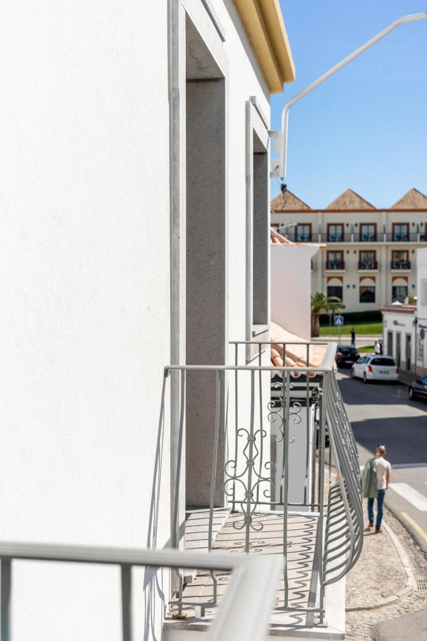 Apartamento 1º De Maio 塔维拉 外观 照片