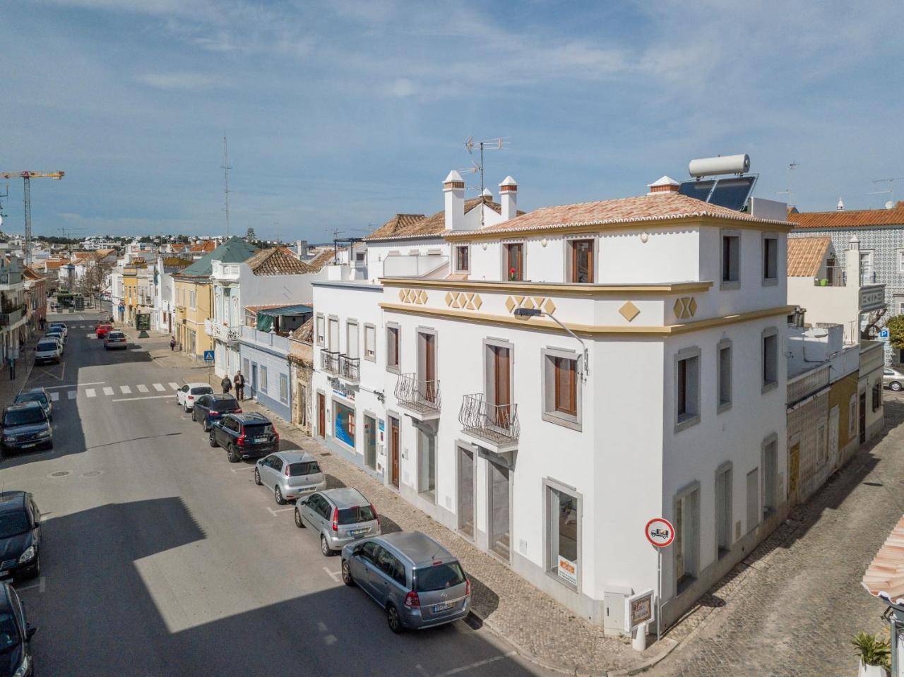 Apartamento 1º De Maio 塔维拉 外观 照片